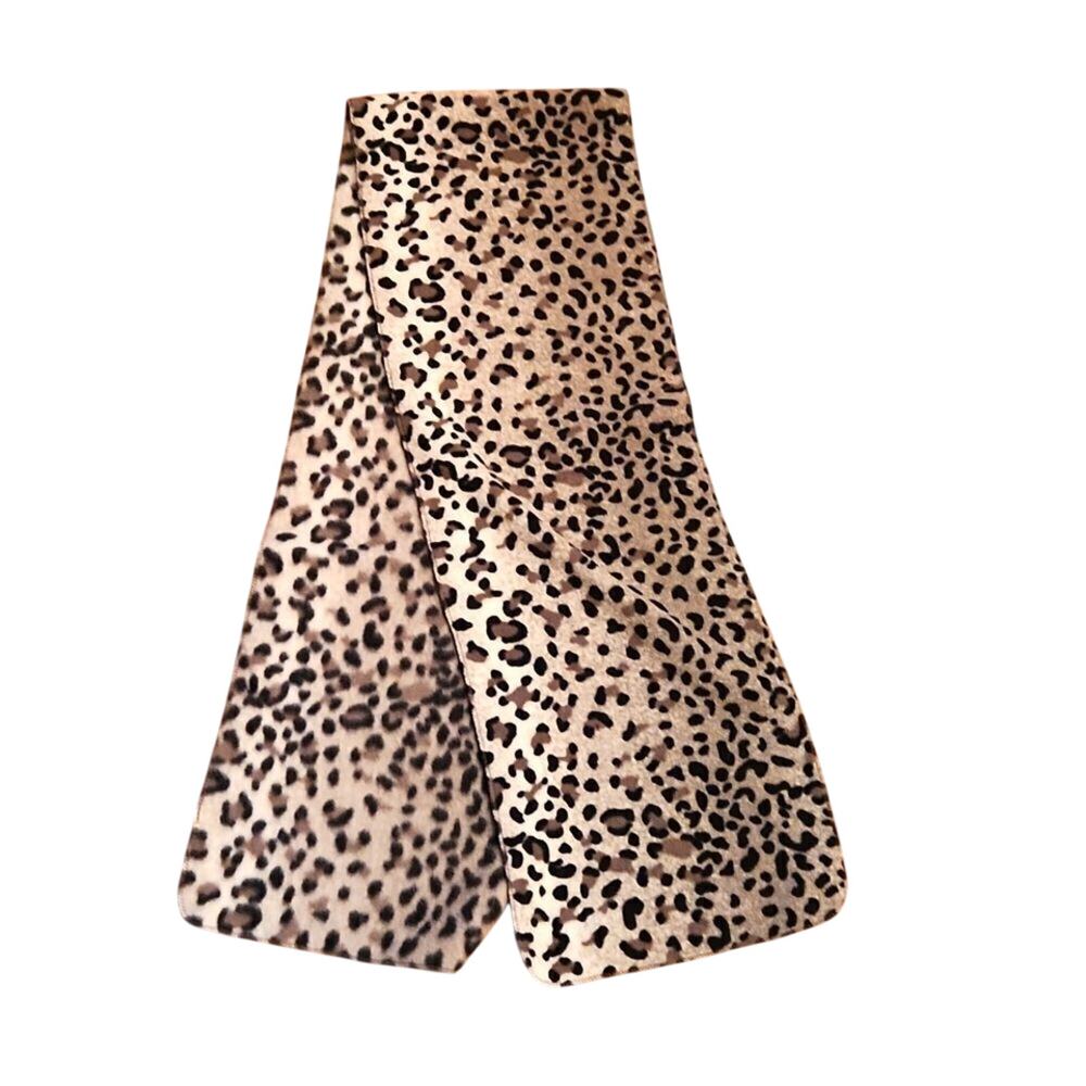 Leopard print fleece scarf